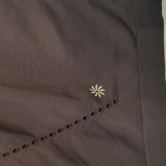 Athleta Perforated Long Sleeve Running Stretchy Athleasure Athletic tee Sz M - Picture 9 of 10